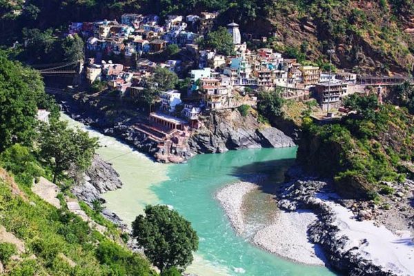 confluence-of-the-alaknanda-and-bhagirathi-rivers-to-form-the-ganges-at-devprayag