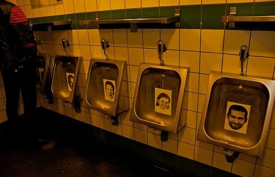 Urinals-e1322134066610