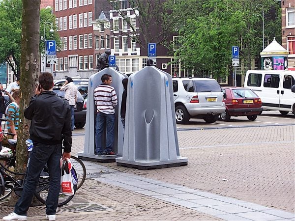 public-male-toilet-amsterdam2