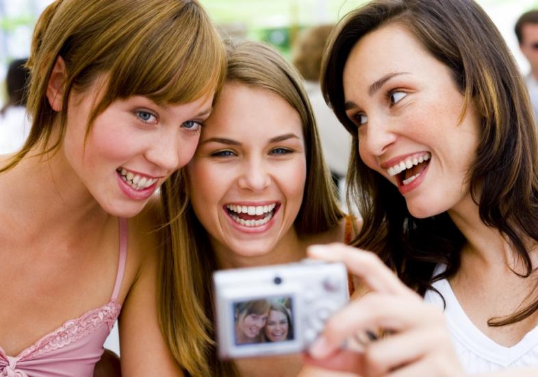 meninas-tirando-foto-14852