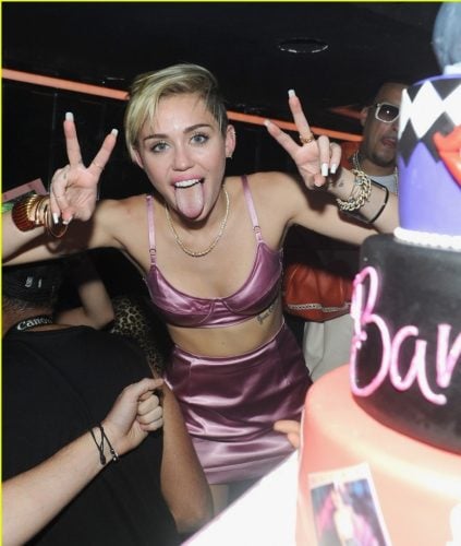 miley-cyrus-bangerz-album-release-party-04-e1444059582195