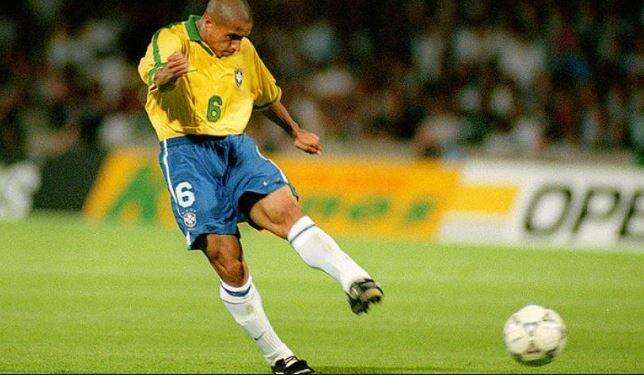 Roberto Carlos gol
