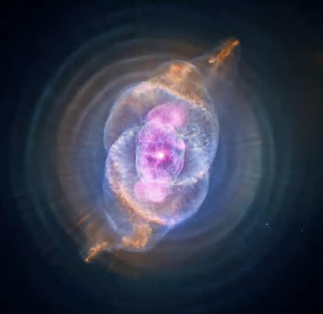 estudante faz modelo de nebulosa olho de gato