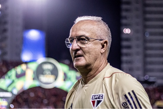 técnico Dorival Junior